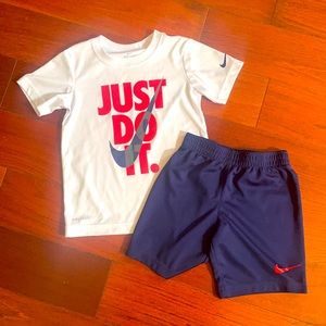 Boys 5-6 Nike Dry Fit T-shirt/Shorts Set